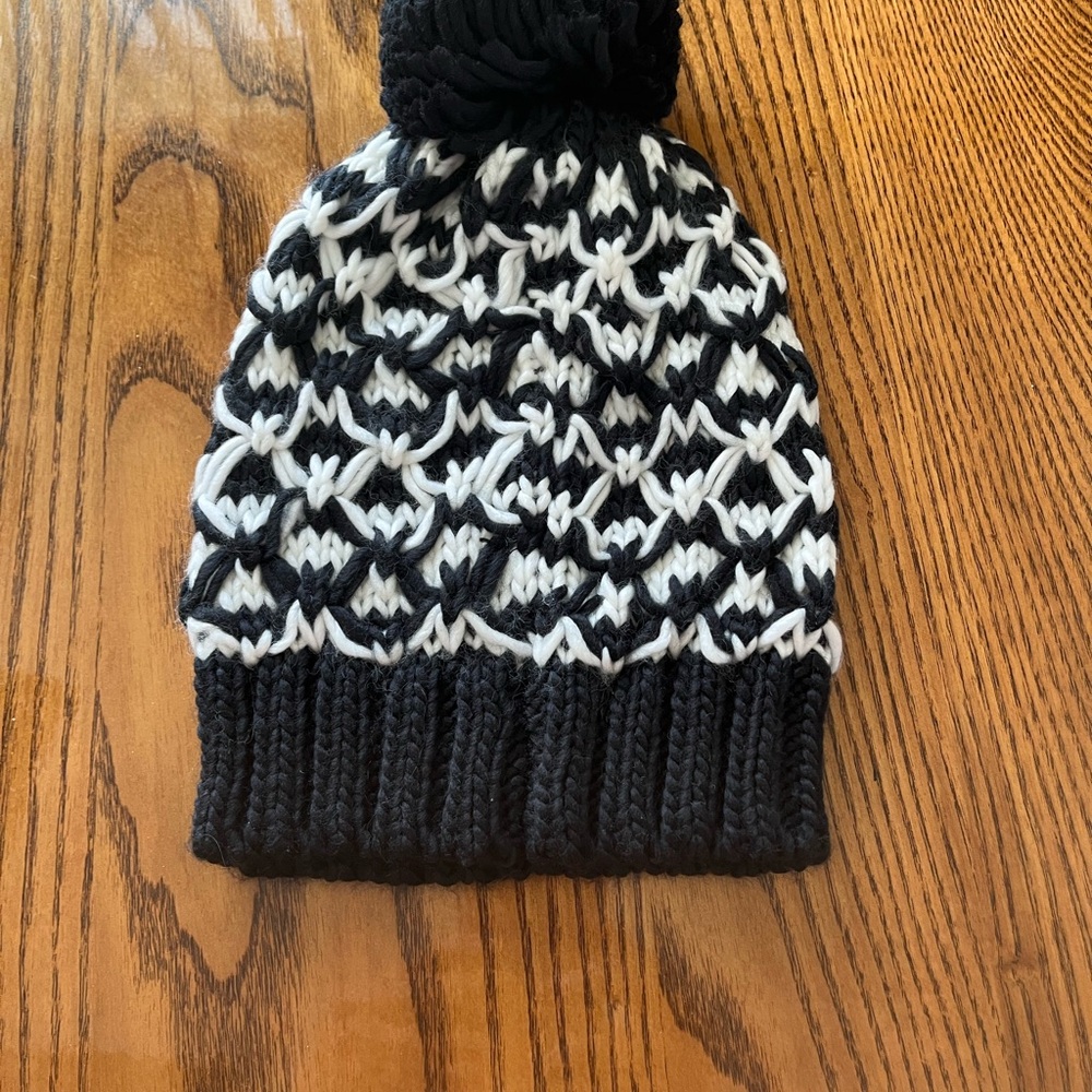 Nautica Black and White Knit Hat for women or kids